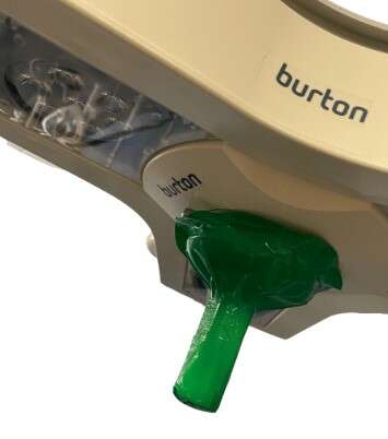 showing handle cover on aim light showing handle cover on aim light